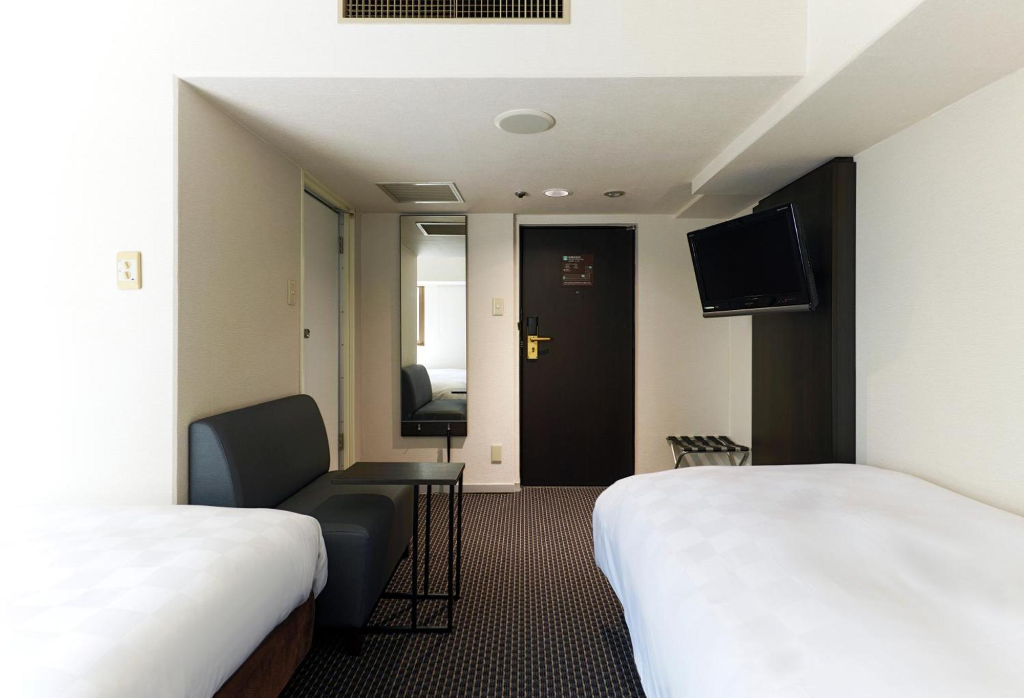 Hotel Consort Shin-Osaka Esterno foto